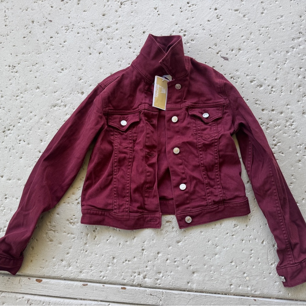 Brand new jacket Michael Kors tags attached never worn